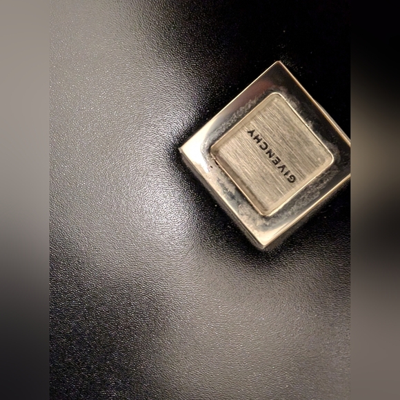 Givenchy Black Medium Chain 4G Bag - Picture 7 of 12